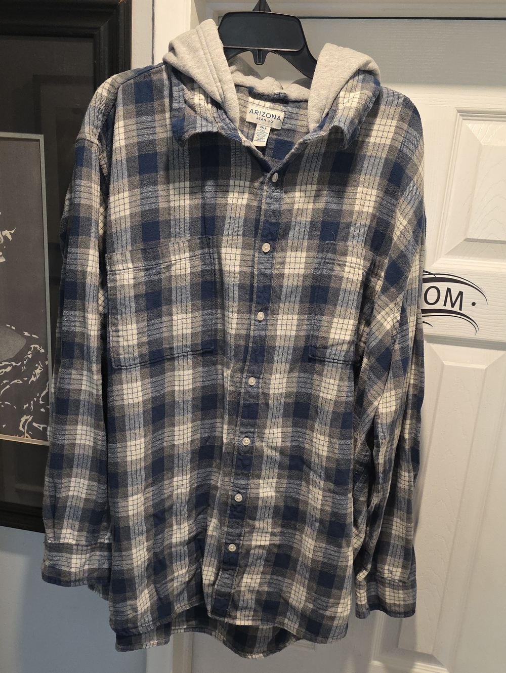 Arizona Jean Company Blue and Gray Plaid Hooded Button-Down Shirt